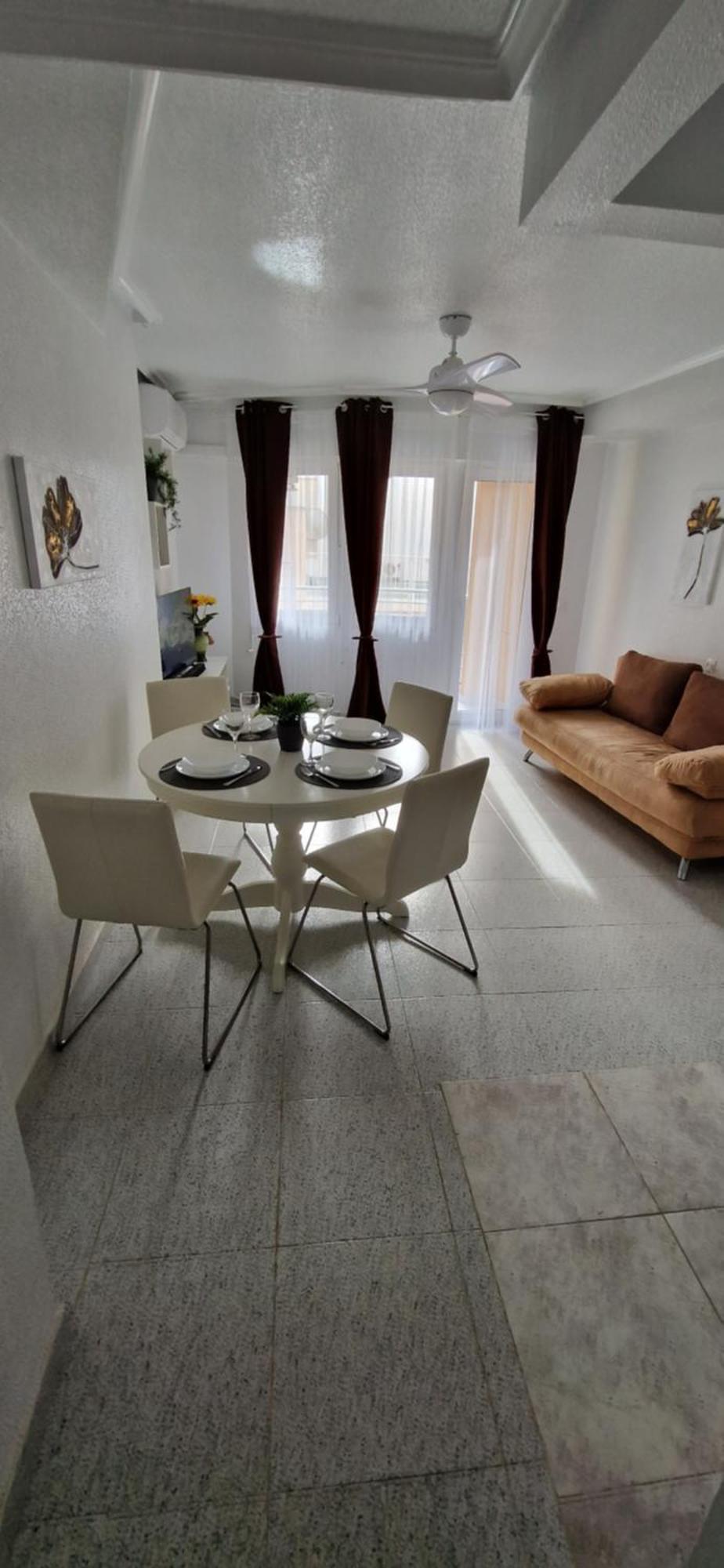 Apartments On The Beach In Torrevieja Extérieur photo